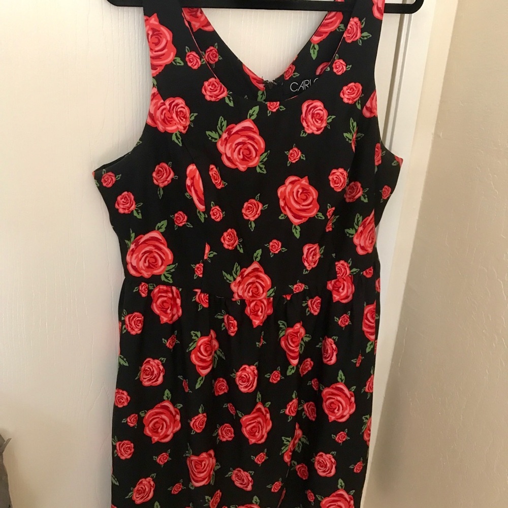 BLACK KNEE LENGTH ROSE PRINT DRESS